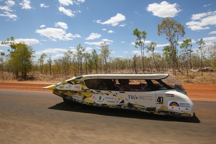 Гонки солнечных электромобилей World Solar Challenge 2015