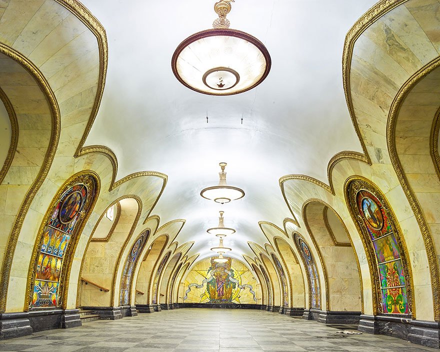 Красота станций московского метро от Дэвида Бурдени