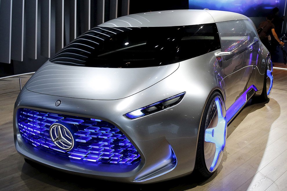 Футуристические машины на Токийском автосалоне 2015