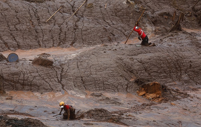 Токсичная грязь в Бразилии