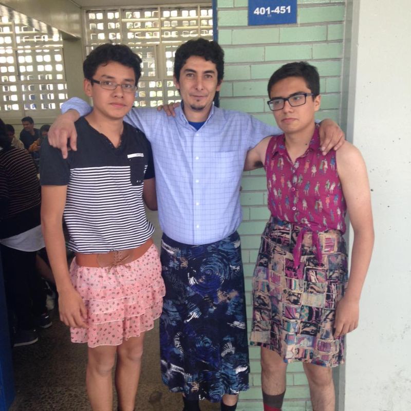 День юбки в мексиканских школах