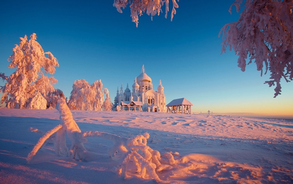 10 фотографий России под снежными покровами