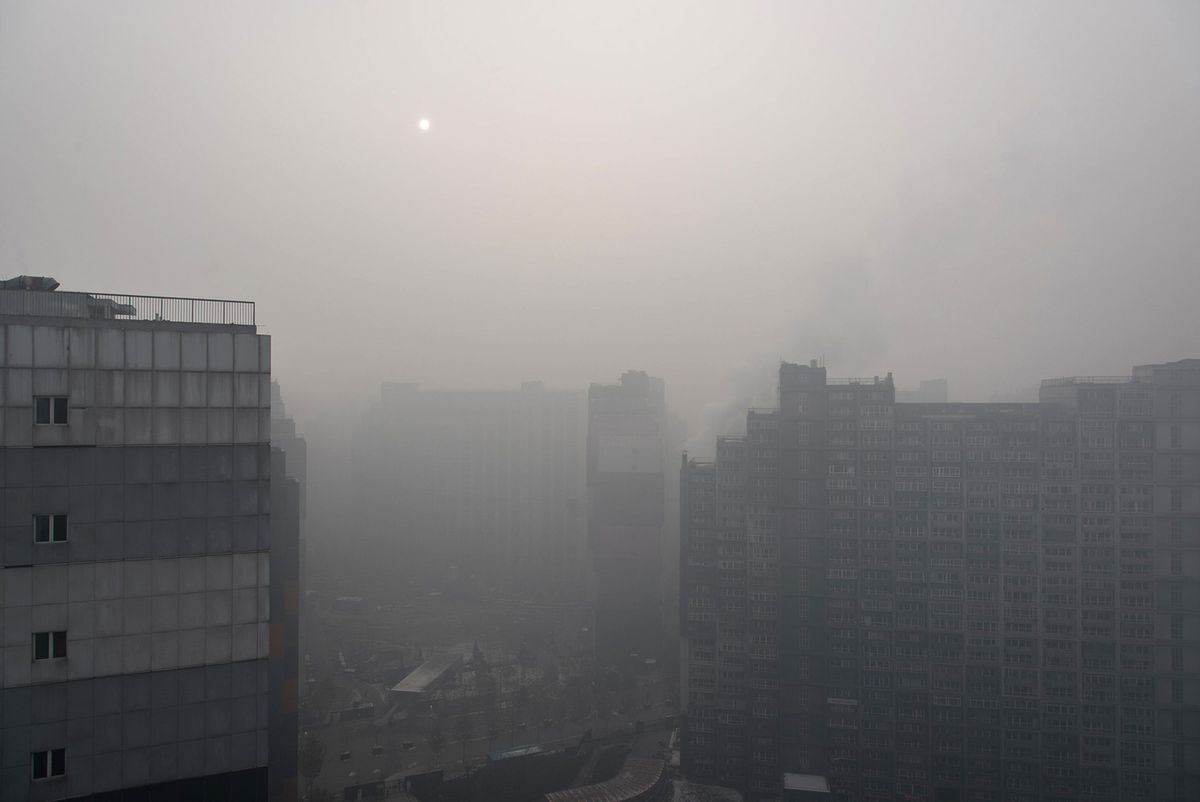 Пекин задыхается во власти смога