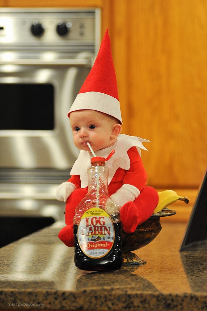 Папа превратил ребенка в помощника Санты в новогодней фотосессии