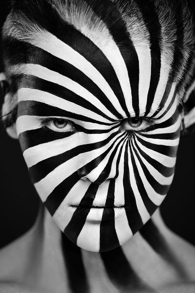Боди-арт на лицах с оптическими иллюзиями