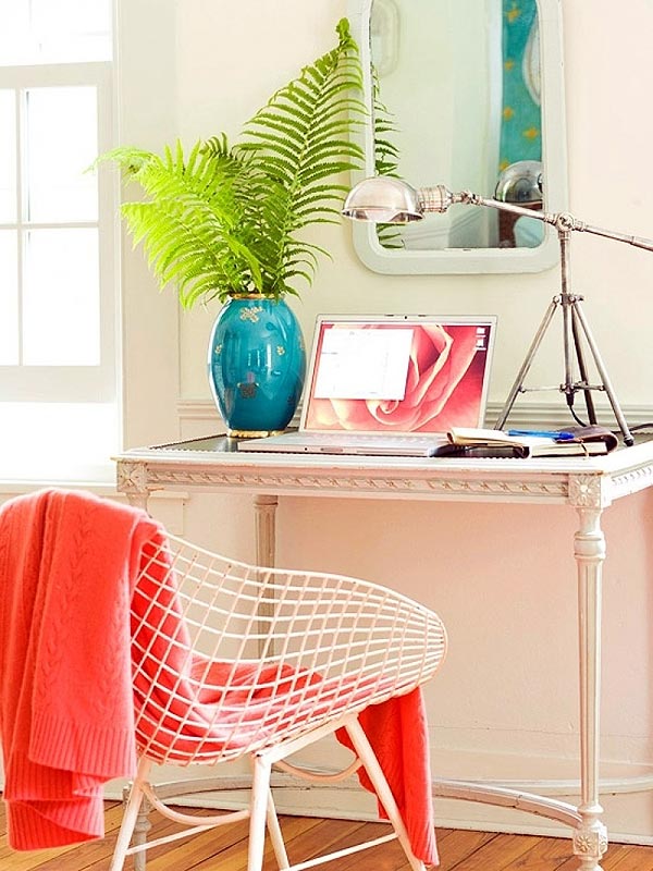 17 ярких идей оформления для женского домашнего офиса