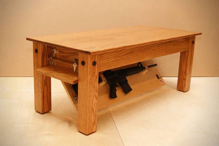 Мебель с тайными шкафами для оружия