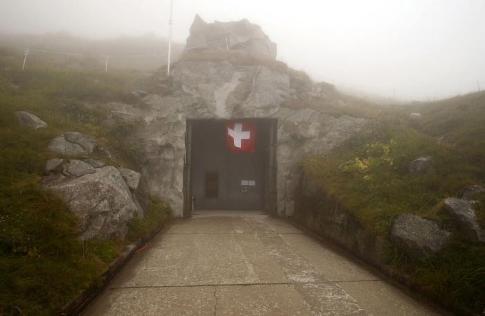 Секретные бомбоубежища и бункеры Швейцарии