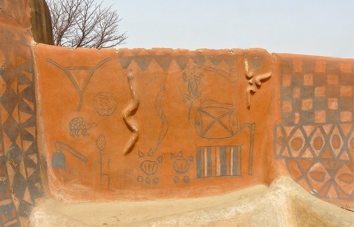 Деревня в Африке, где каждый дом — произведение искусства