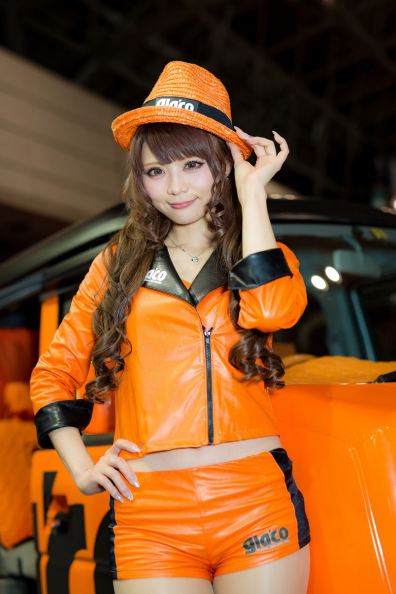 Красивые девушки токийского автосалона
