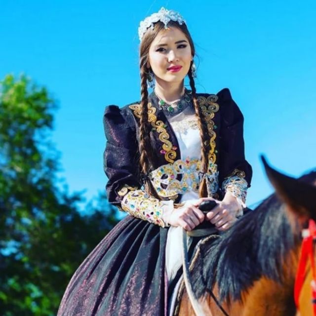 Финалистки казахстанского конкурса красоты Қазақ аруы-2016