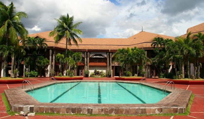 Кокосовый дворец на Филиппинах