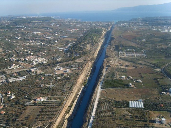 Удивительный канал в Греции