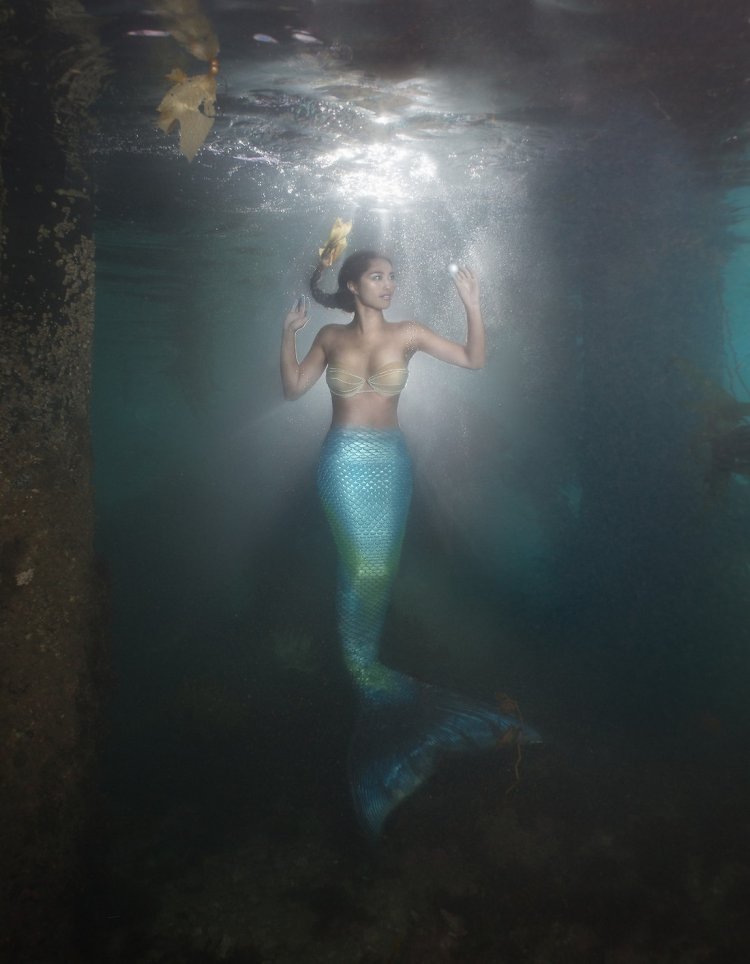 Фотографы из Италии превратили девушек в русалок