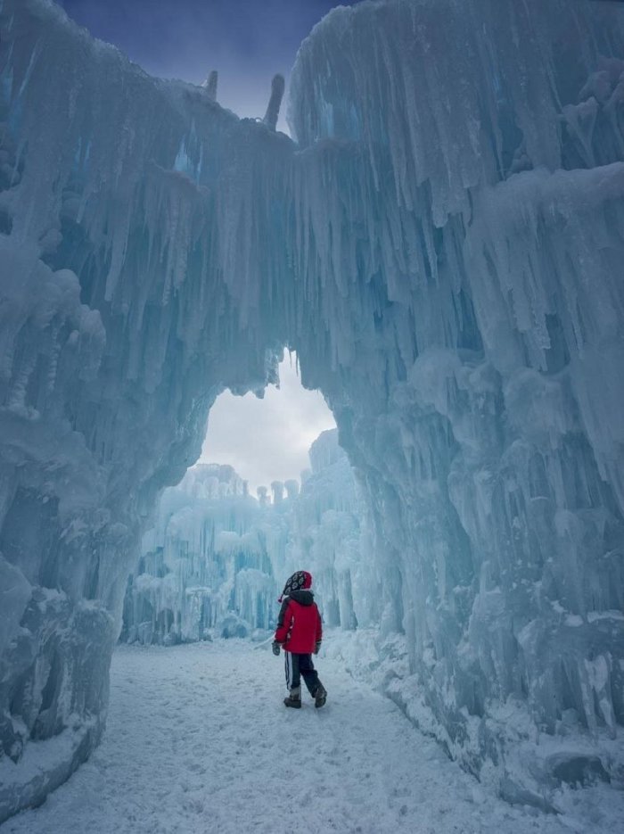 Сказочные ледяные замки от компании Ice Castles