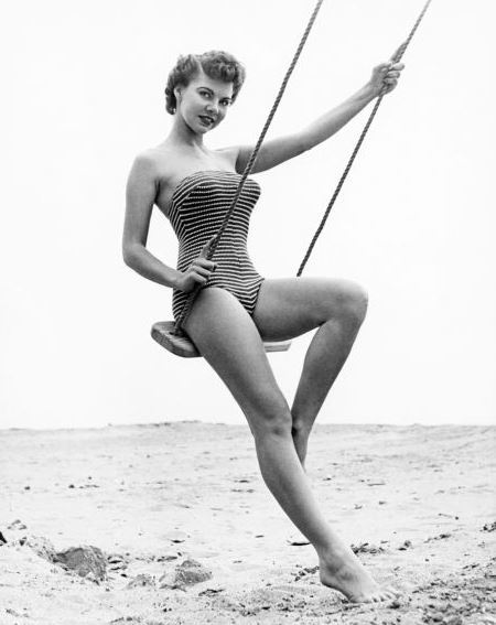 Сексуальные девушки из 50-х годов, которые побывали на обложках Playboy