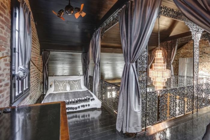 Необычный особняк Ленни Кравица продается за 1 миллион долларов