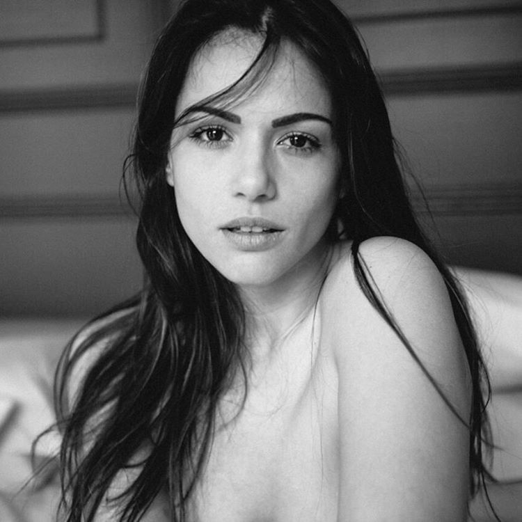 Черно-белая серия эротических фотографий от Марко Мичиелетто