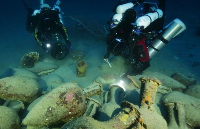 10 невероятных артефактов, найденных в морских глубинах