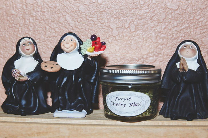 Как калифорнийские монахини выращивают марихуану