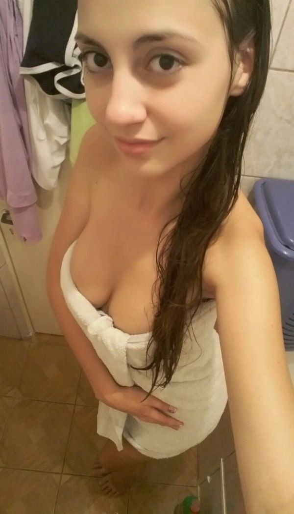 Красивые девушки после ванной