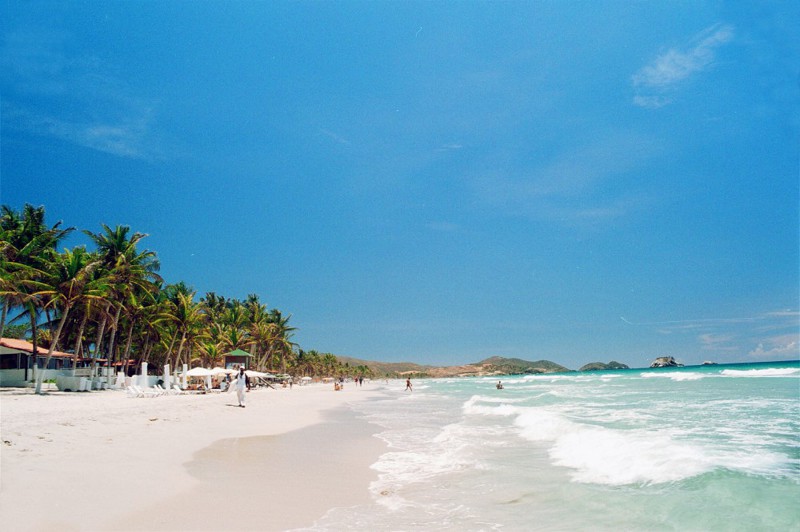 10 нудистских пляжей в мире
