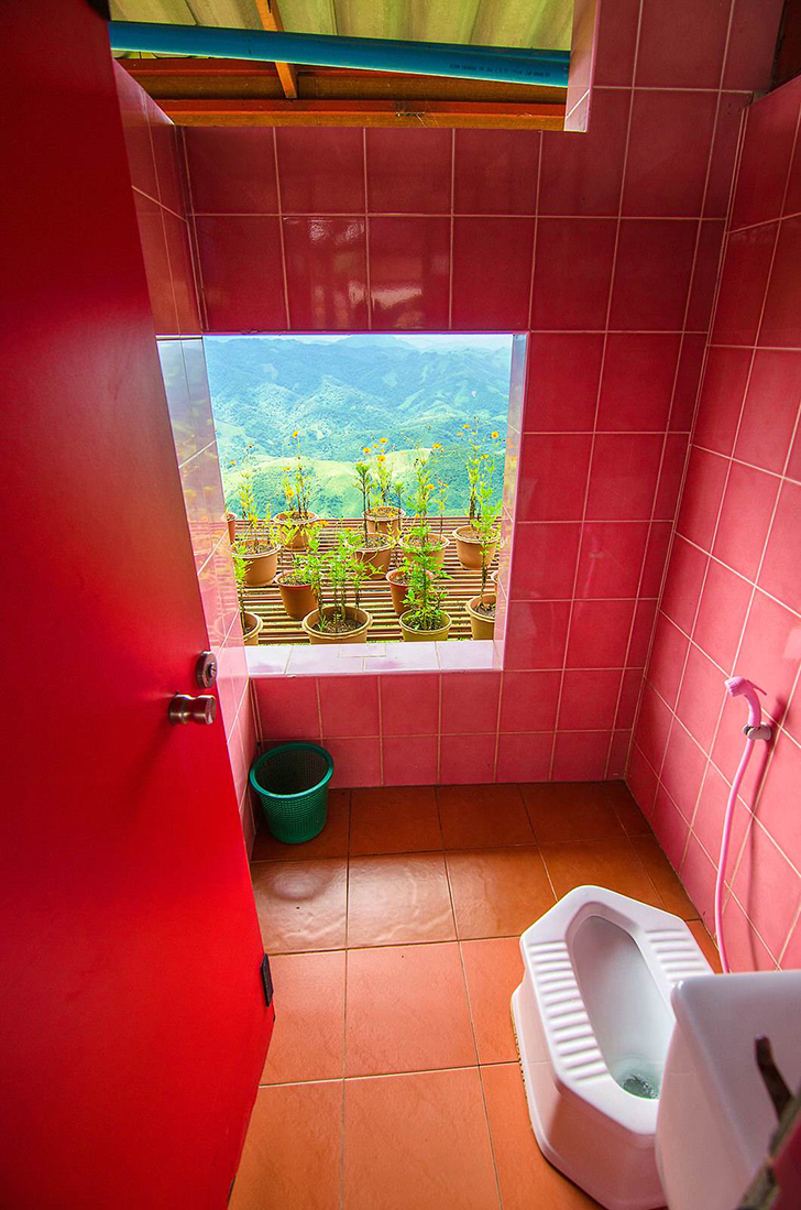 Самые необычные общественные туалеты