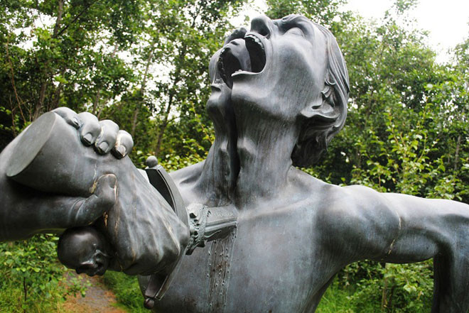 Необычный сад скульптур в Ирландии - Путь Виктории