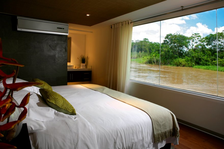 Плавучий отель на Амазонке