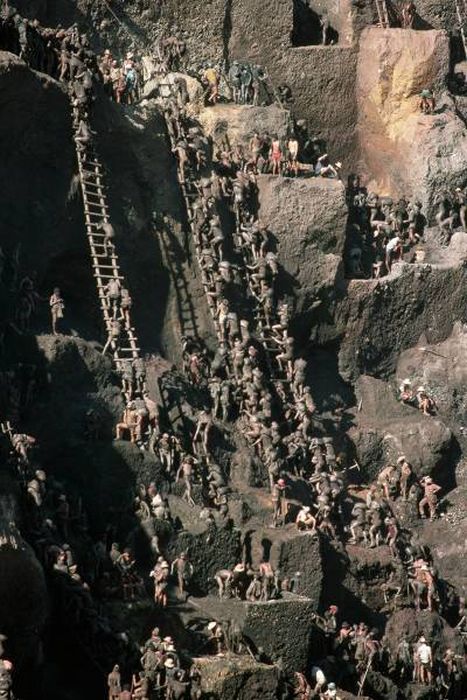 Золотой рудник Серра Пелада в Бразилии