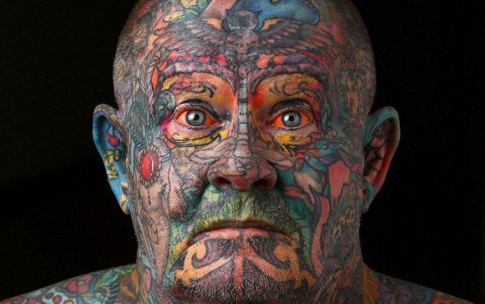 Австралиец покрыл татуировками все свое тело