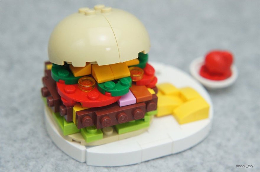 Вкусный LEGO-арт от японского художника