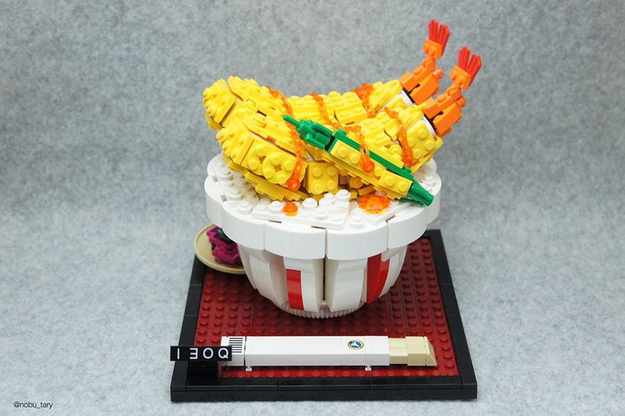 Вкусный LEGO-арт от японского художника