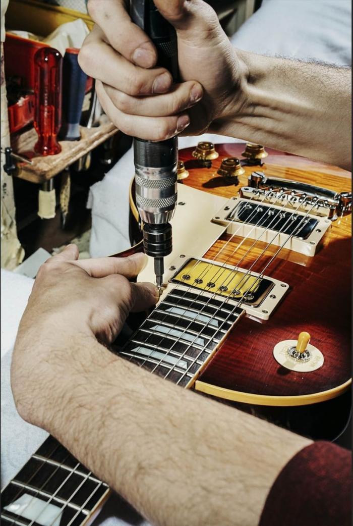 Мастерская по изготовлению кастомных гитар Gibson