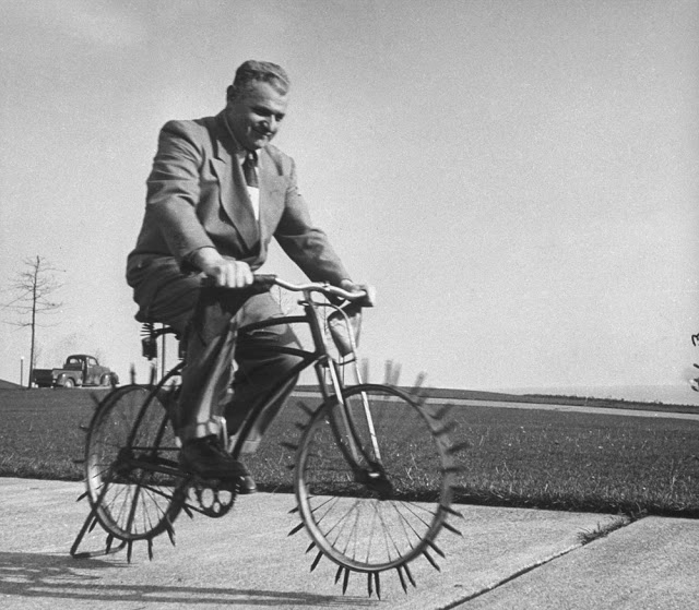 24 ретро фотографии о странных велосипедах