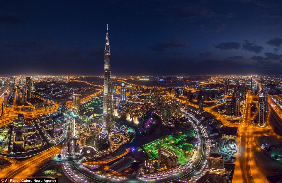 Панорамные ночные снимки крупных мегаполисов