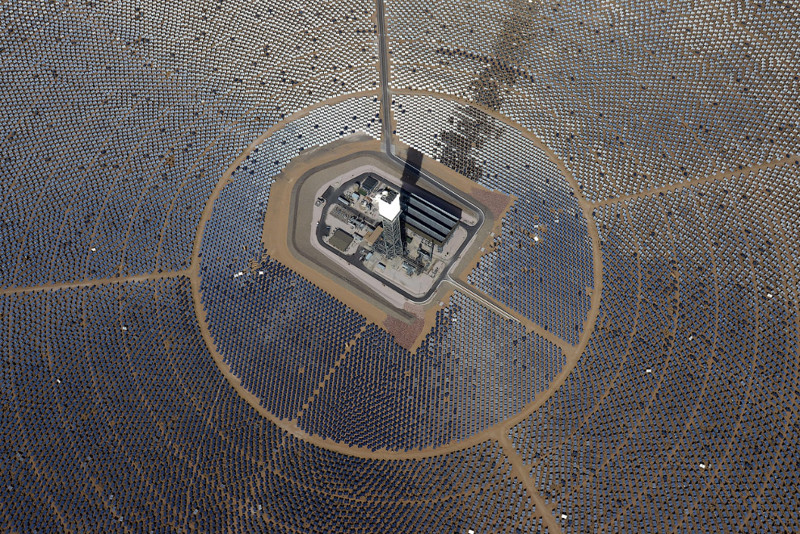 Как устроена крупнейшая в мире солнечная электростанция