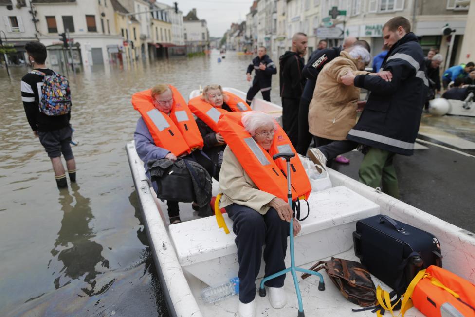Рекордное наводнение во Франции за последние 30 лет