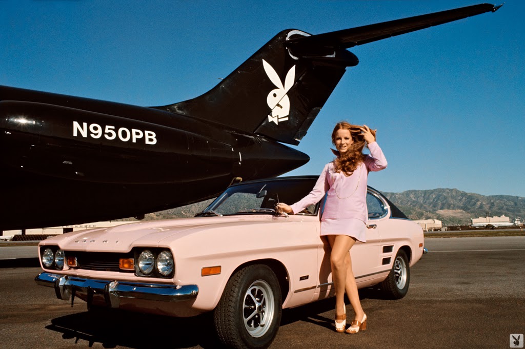 Красивые девушки Playboy и их автомобили