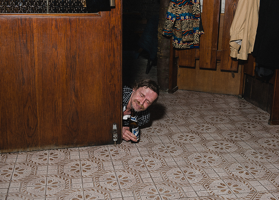 Венские бары: фотопроект об исчезающих питейных логовах