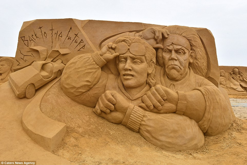 Фестиваль песчаных скульптур Sand Sculpture Festival в Остенде