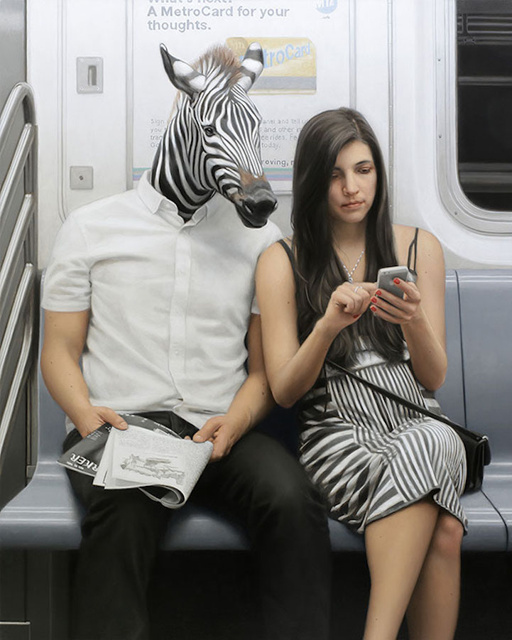 Пассажиры Нью-Йоркского метро под масками диких зверей