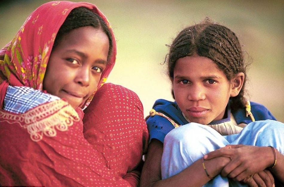 Жизнь народа туарегов, где царит матриархат, а мужчины лишены прав