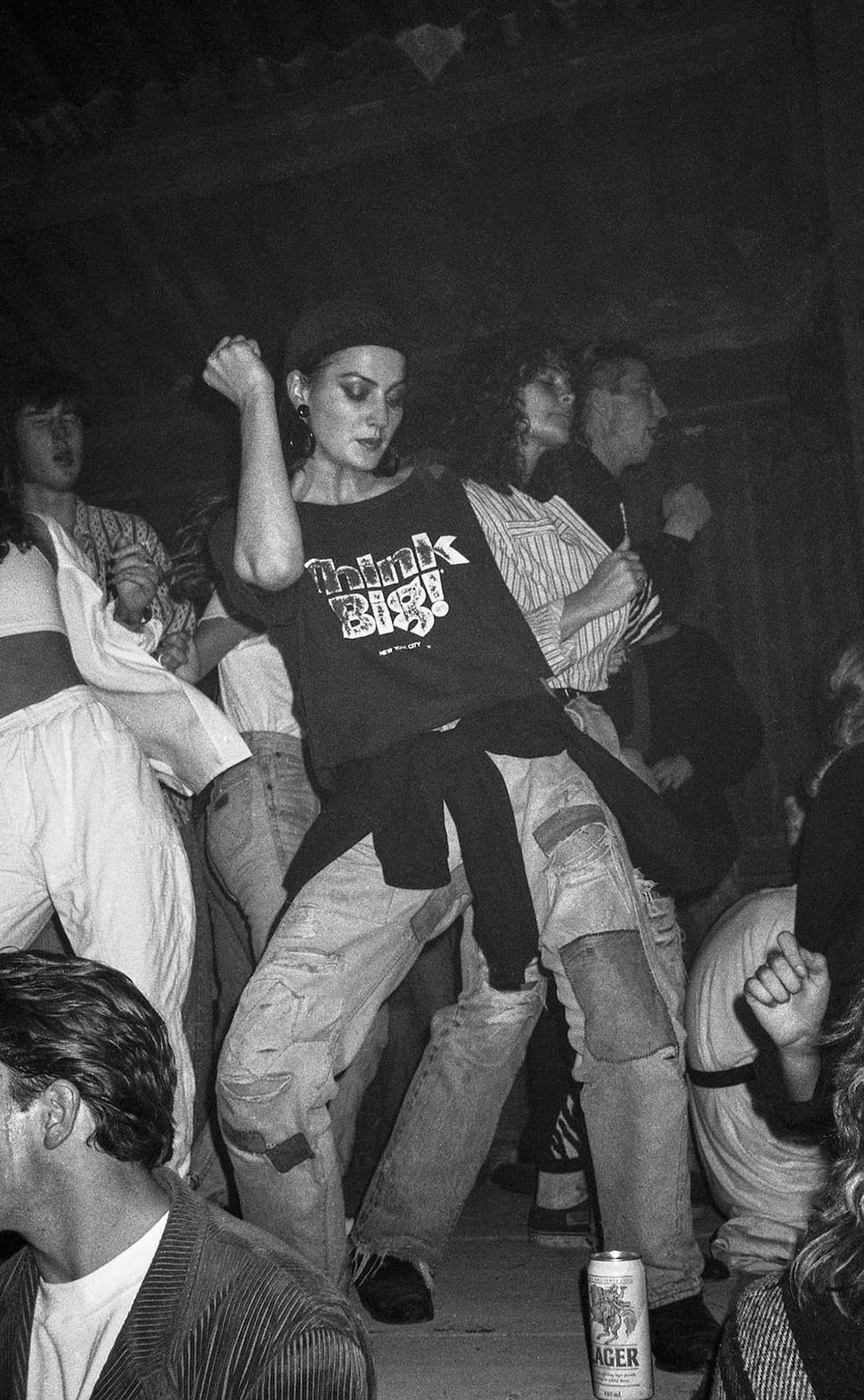 Ночная жизнь британцев в 80-90-х годах от клубного фотографа Адама Фридмана
