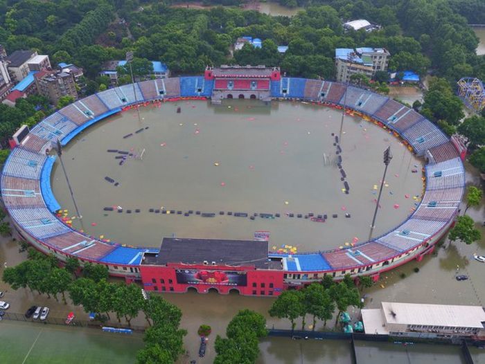 Проливные дожди нанесли Китаю 1 миллиард долларов ущерба