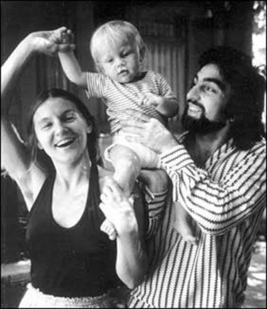 Звёзды Голливуда и их родители: фотографии из семейных архивов