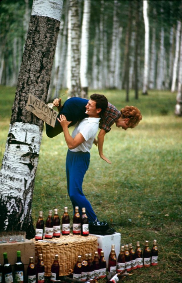 Как проводила лето советская молодёжь в 1960-х годах