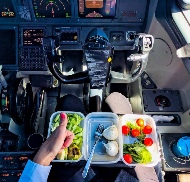 Девушка-пилот Boeing 737 стала звездой Instagram