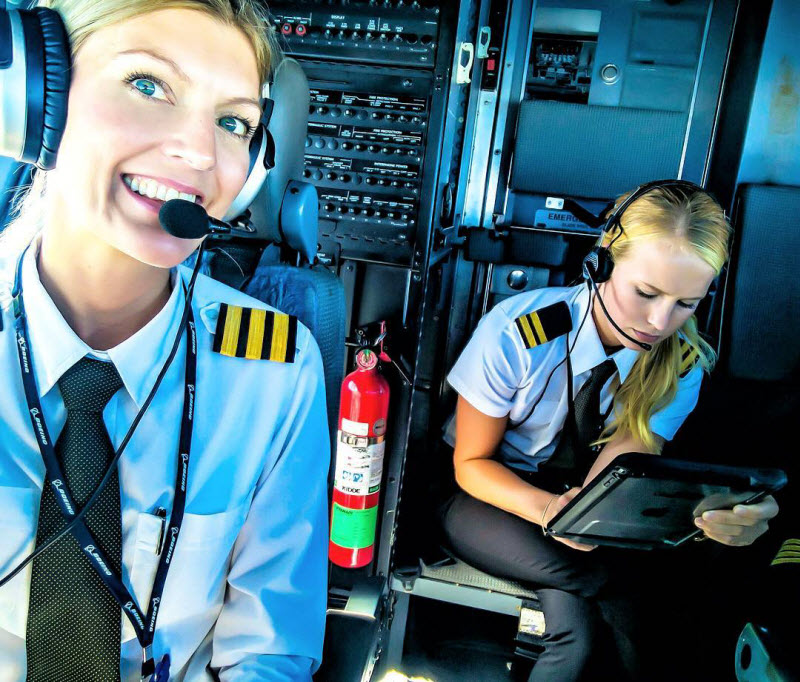 Девушка-пилот Boeing 737 стала звездой Instagram