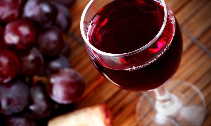 9 причин полюбить красное вино